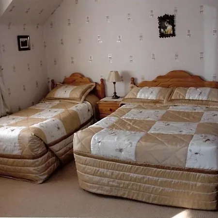 River Valley Bed & Breakfast 4*